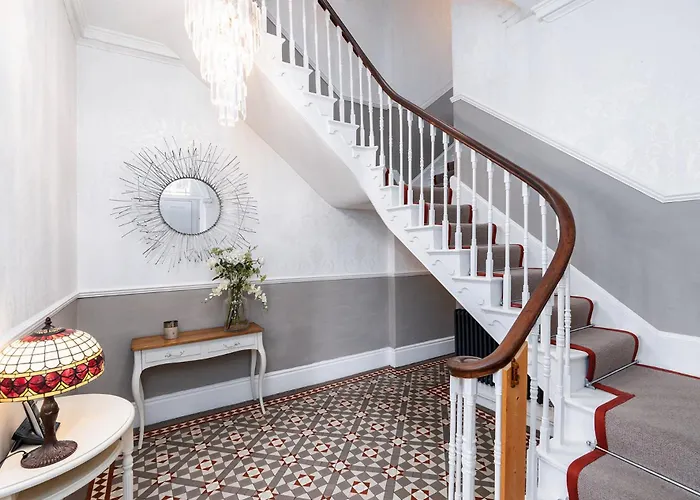 Hébergement de vacances Luxury Victorian Town House - With Parking. *